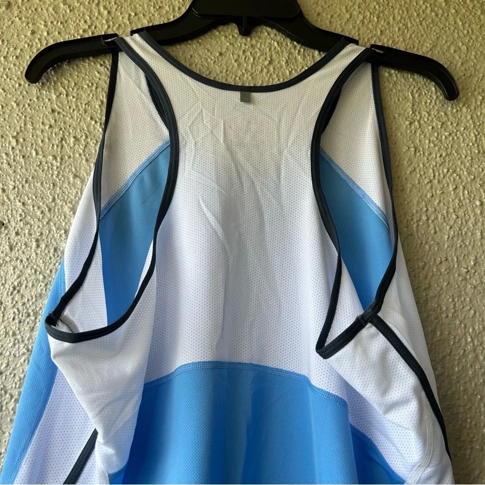 Nike women’s tank top Jersey style with mesh Blue and White XXL